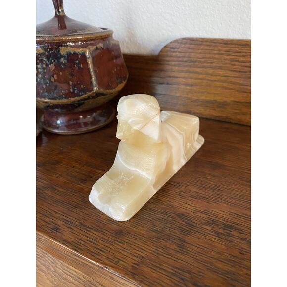Vintage Sphinx Figurine Hand-Carved Alabaster Stone Marbled Egyptian Sculpture - Picture 2 of 7